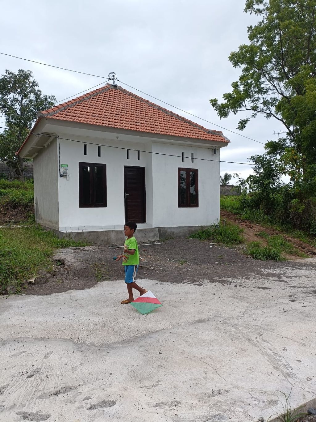 foto tampak rumah tipe 30/80 perumahan Graha Arum Permai 3 Bungkulan