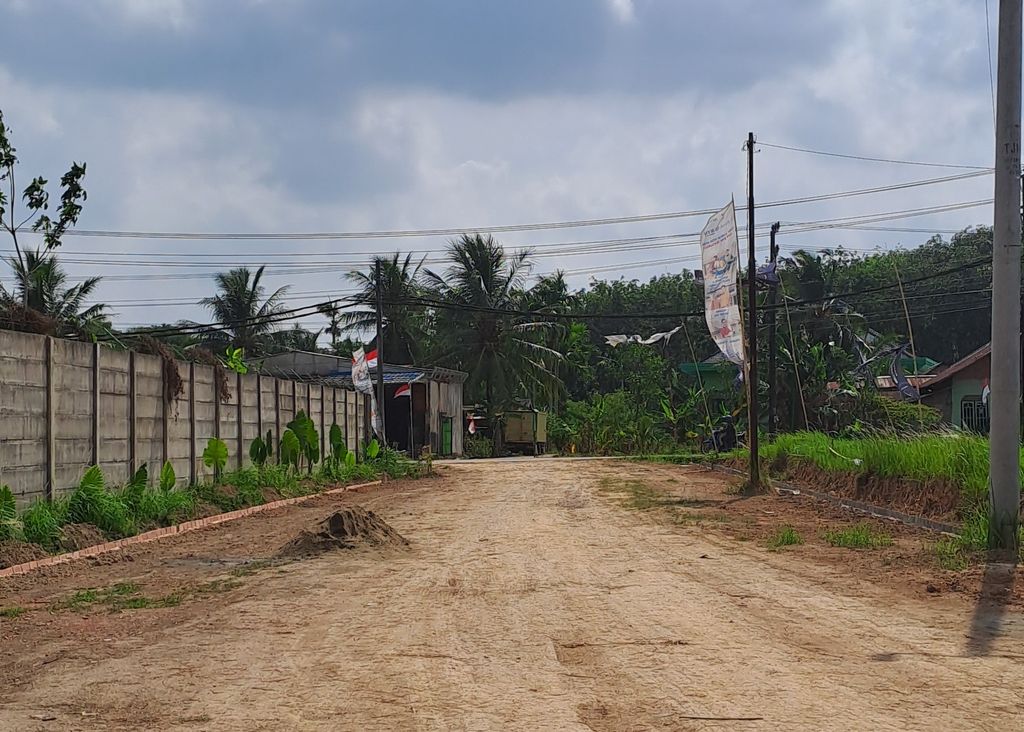 foto gerbang perumahan Tiga Permata Residence