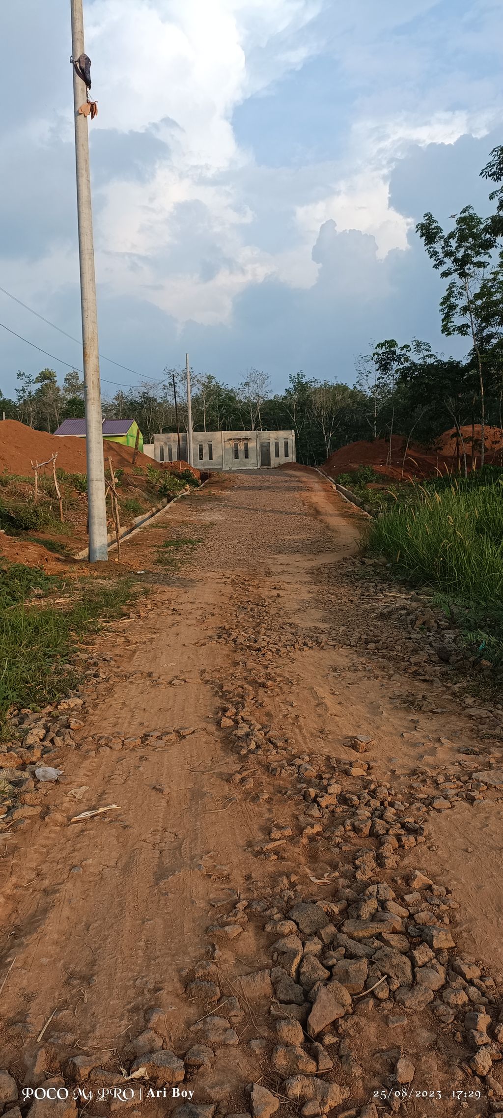 foto gerbang perumahan KARYA REGENCY TAHAP II