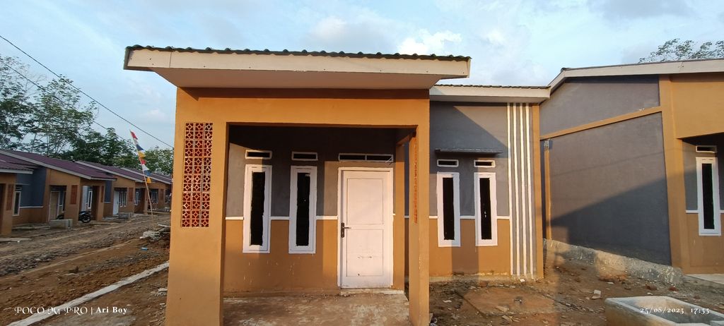 foto contoh rumah perumahan KARYA REGENCY TAHAP II