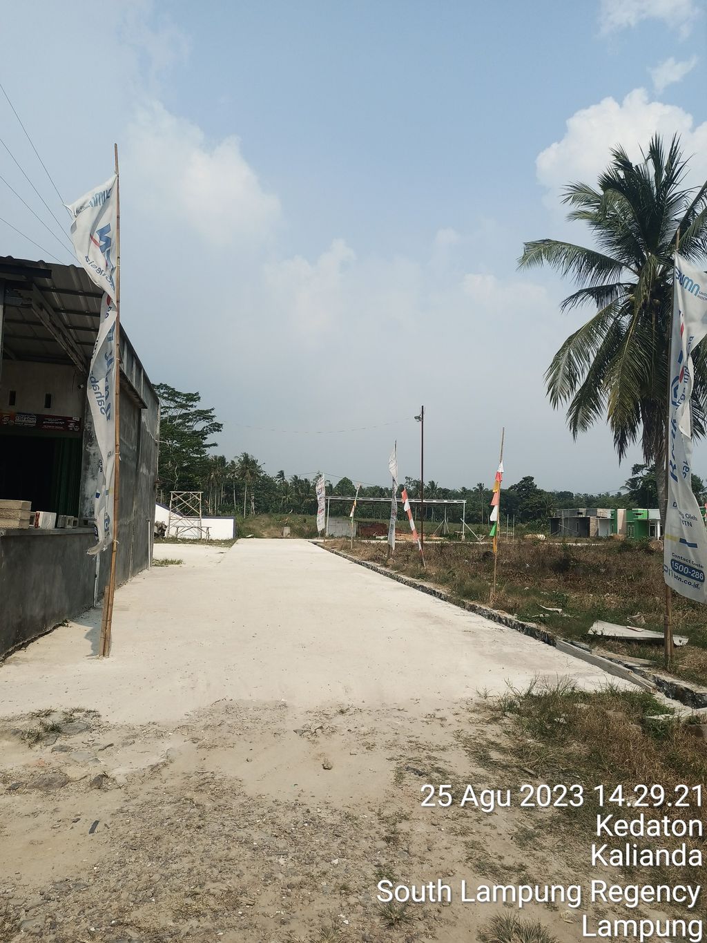 foto gerbang perumahan LEGUN HARMONI