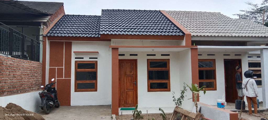 foto tampak rumah tipe 36/72 perumahan Vania Regency 2