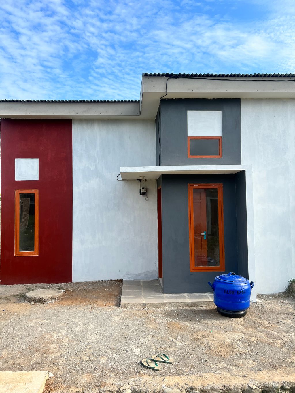 foto tampak rumah tipe 36/72 perumahan SURYA PANCIRO TAHAP 5