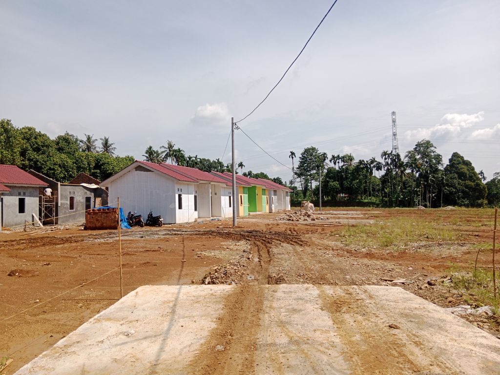 foto posisi tengah perumahan Duta Mutiara Residence