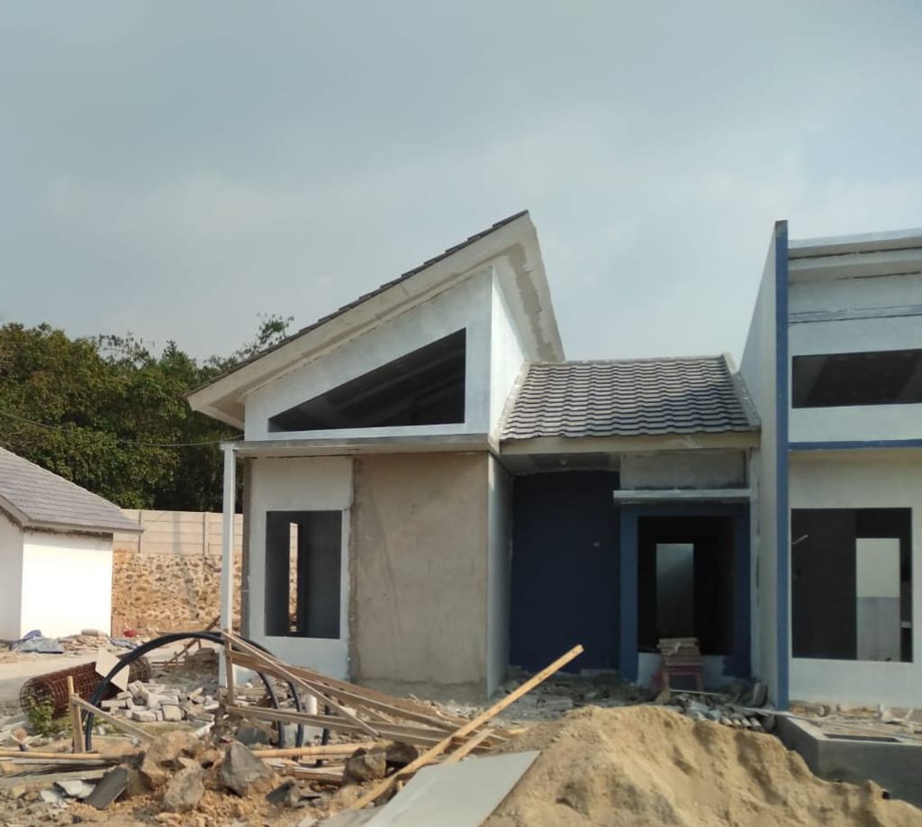 foto tampak rumah tipe 42/96 perumahan PARAMA by Sava