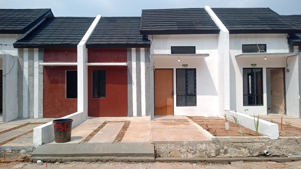 foto tampak rumah tipe Safir perumahan Pesona Situ Cigudeg