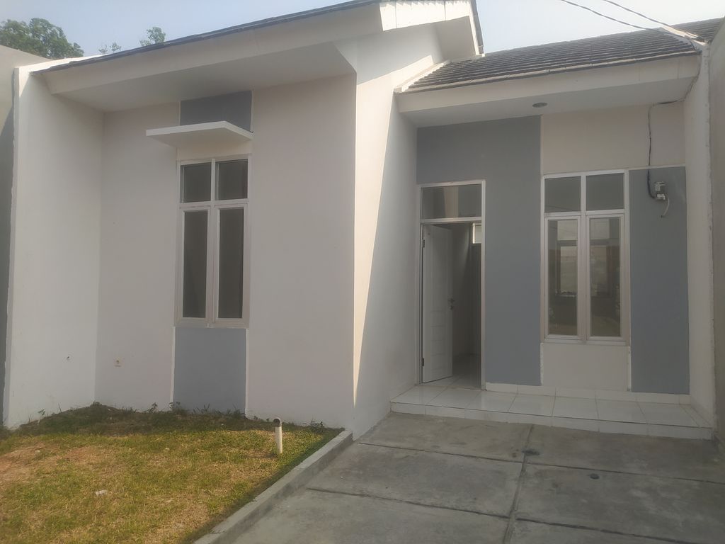 foto tampak rumah tipe 30/72 perumahan TANGERANG KENCANA RESIDENCE