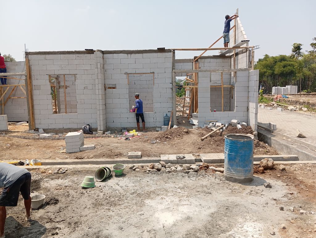 foto contoh rumah perumahan TRUSMILAND KALIWADAS