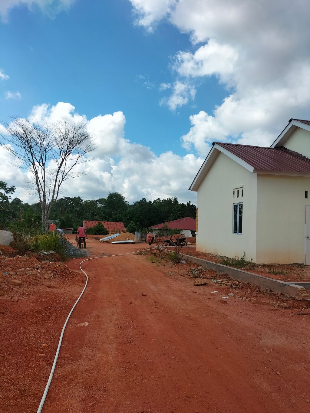 foto posisi tengah perumahan Griya Shafa Residence
