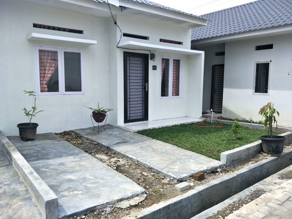 foto tampak rumah tipe 36 G169 perumahan PESONA KHAYANGAN 4