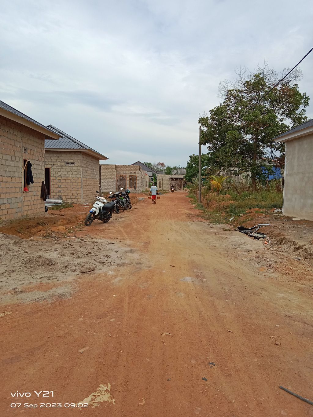 foto posisi tengah perumahan DELANO RESIDENCE 5