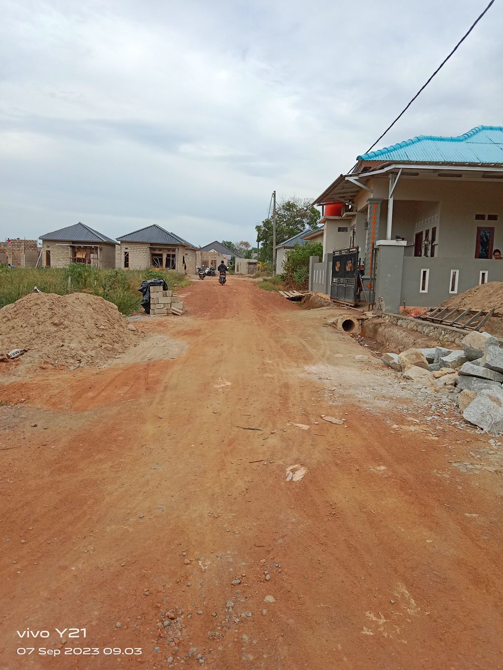 foto gerbang perumahan DELANO RESIDENCE 5