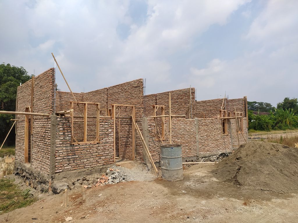 foto tampak rumah tipe 30/60 perumahan BALEZA PERMAI 3