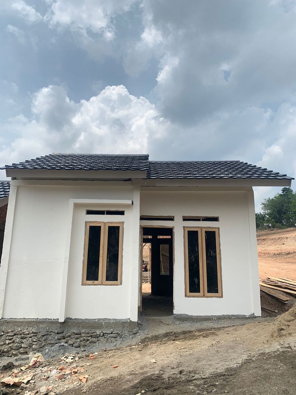 foto tampak rumah tipe PULAU MAS RESIDENCE 2 perumahan PULAU MAS RESIDENCE 2