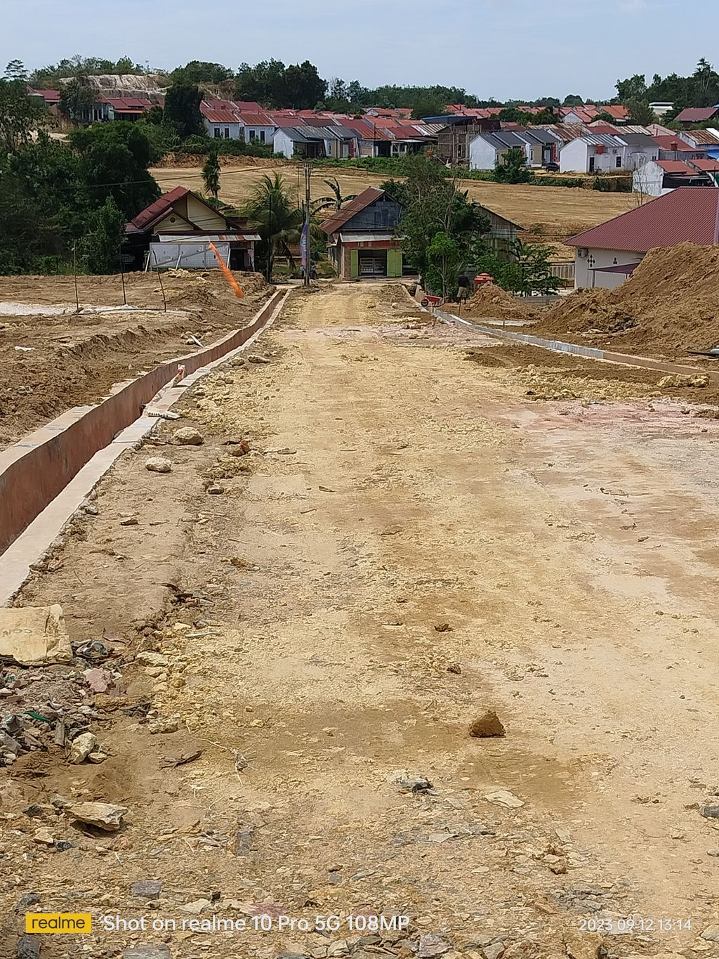 foto gerbang perumahan NARAHILLS