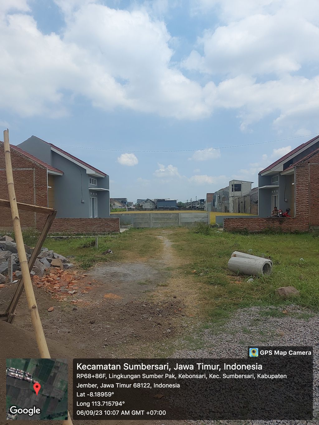 foto posisi tengah perumahan PERMATA PERMAI JEMBER