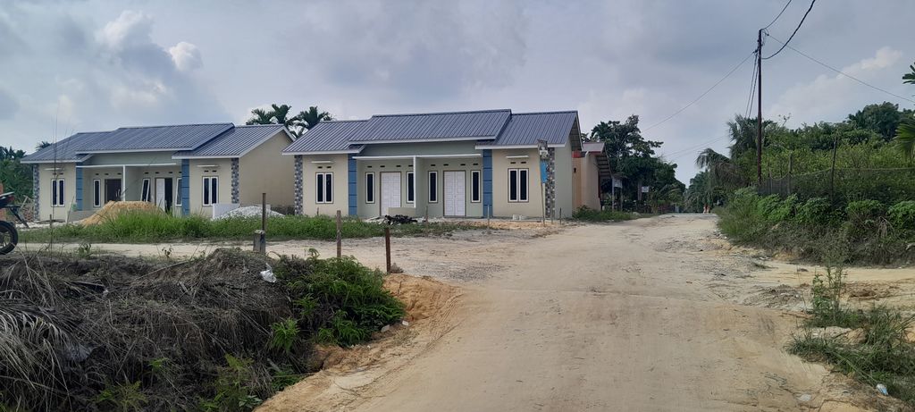 foto gerbang perumahan PERUMAHAN LALANG KABUNG RESIDENCE