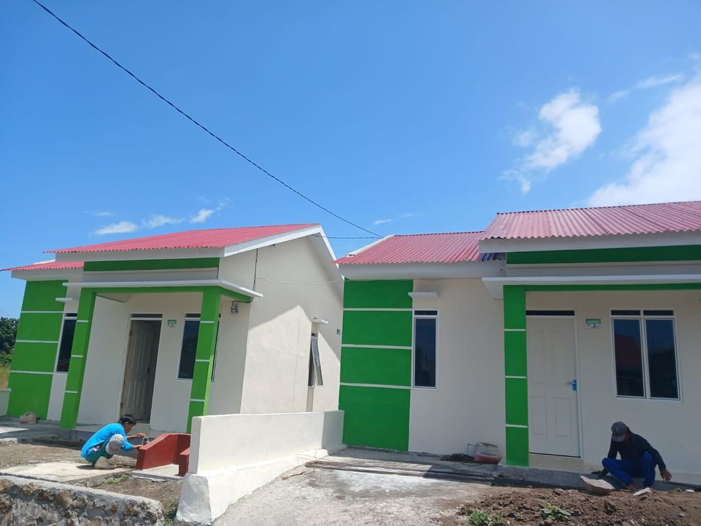 foto tampak rumah tipe 36/108 m2 perumahan Griya Rizky Ardinata
