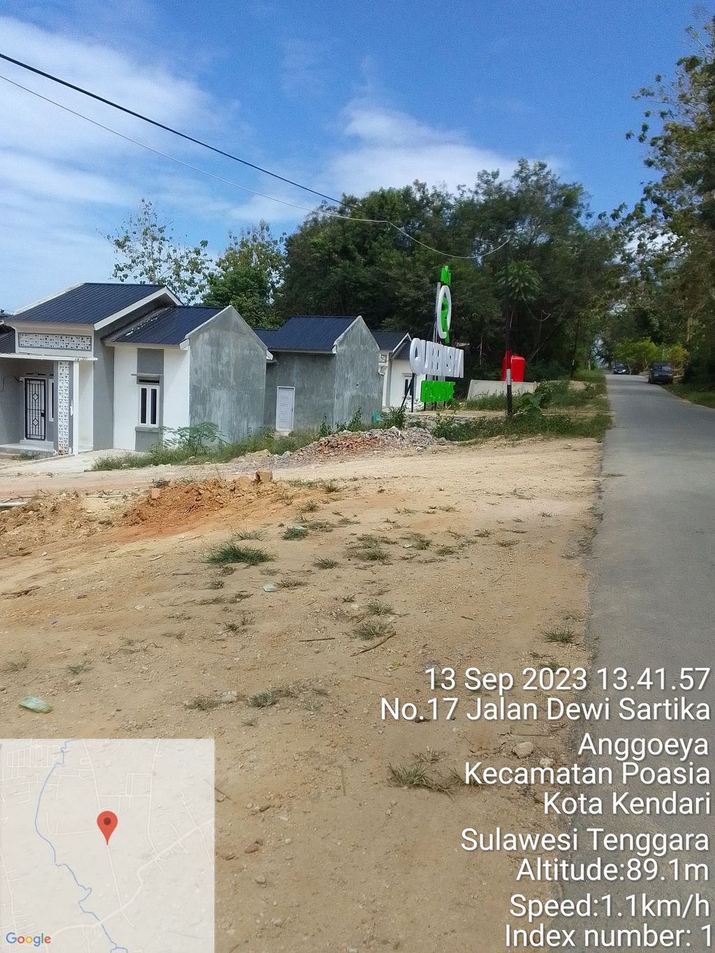 foto gerbang perumahan Queensha Residence 2