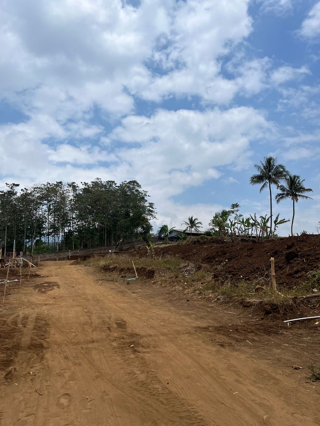 foto posisi tengah perumahan RABBANY NAGROG KARANGPAWITAN