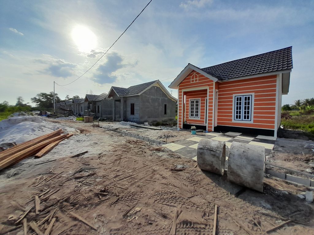 foto gerbang perumahan CASADOVA REAL ESTATE