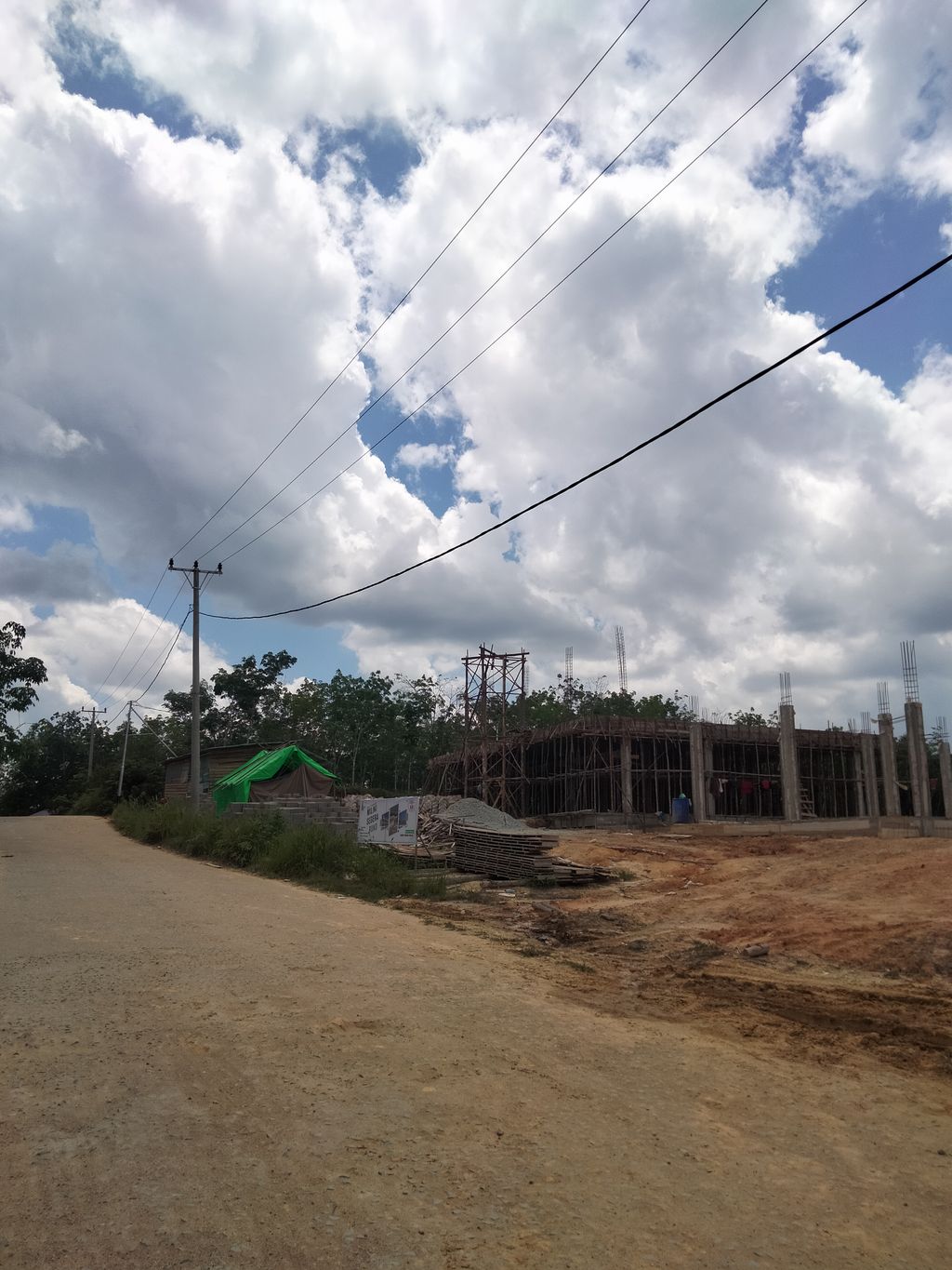 foto gerbang perumahan Daova Hills