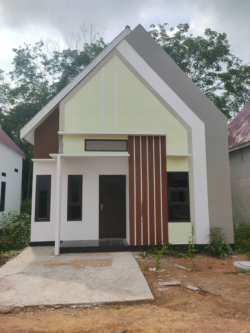 foto tampak rumah tipe 36 perumahan MITRA KARYA RESIDENCE