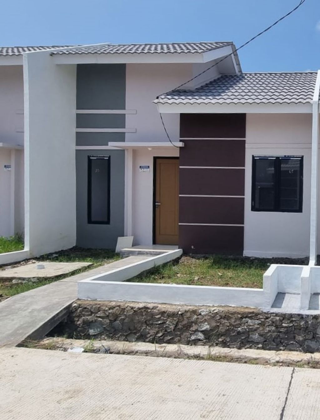 foto tampak rumah tipe LB30 LT 60 2023 perumahan Puri Indah Kasemen