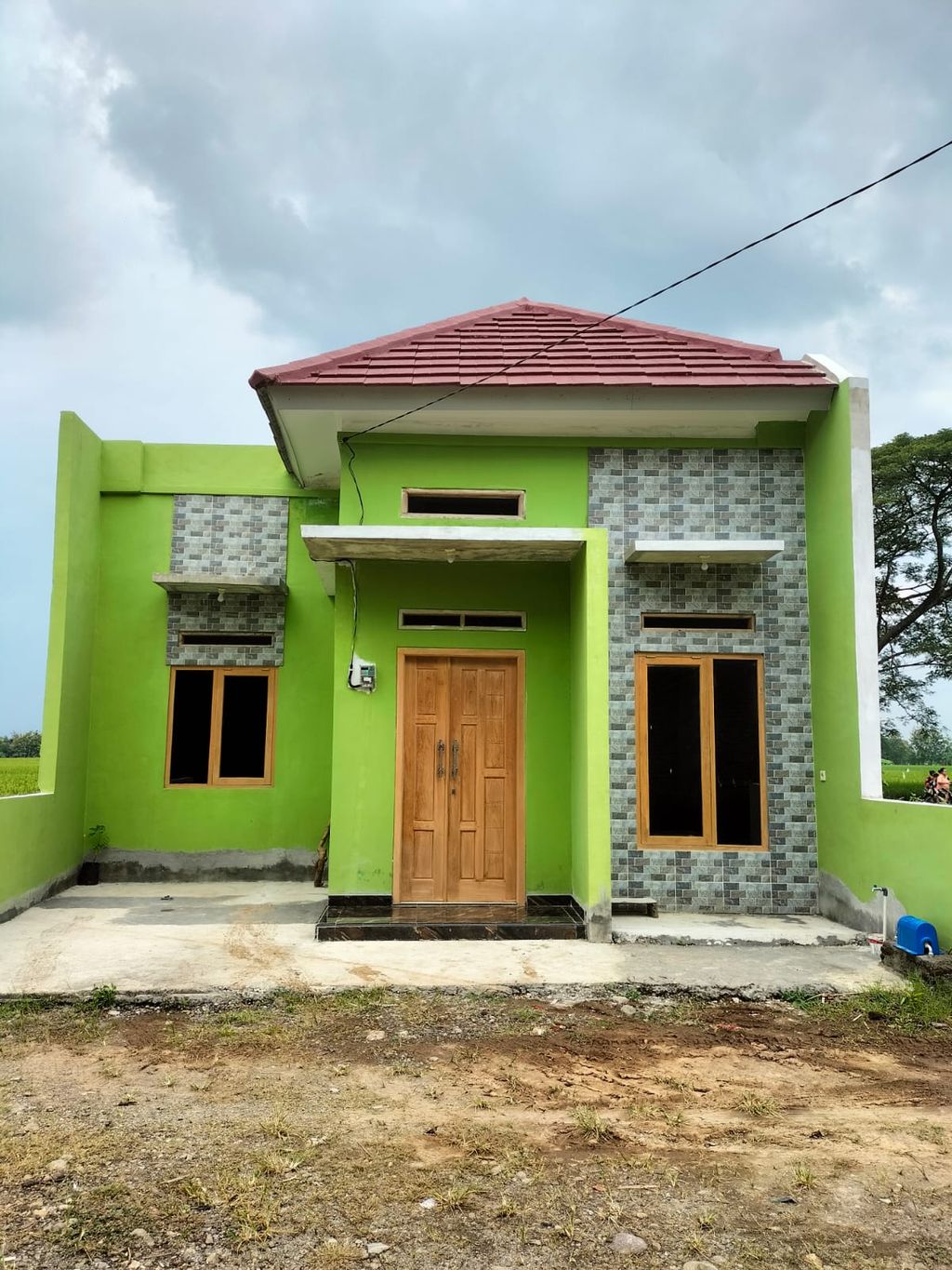 foto tampak rumah tipe 45 perumahan Perumahan Sukolelo Asri