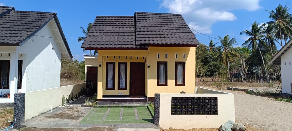 foto contoh rumah perumahan GRYA LEMBAR NUSRA