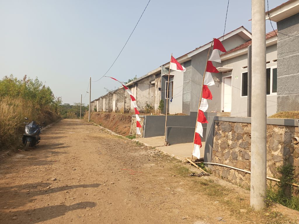 foto posisi tengah perumahan PERUMAHAN CITRA SUBANG REGENSI