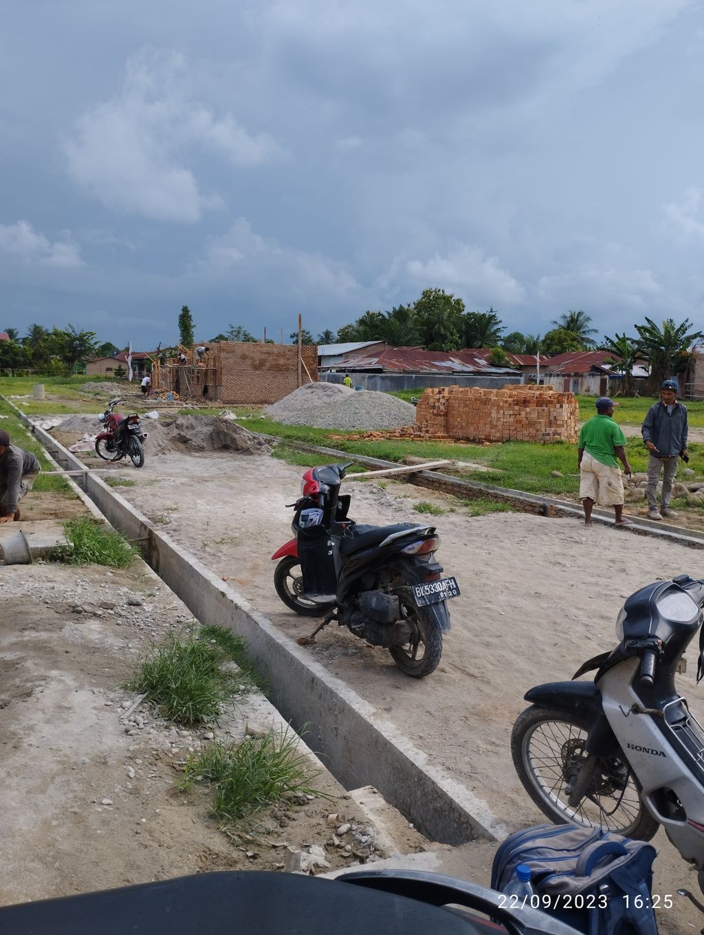 foto posisi tengah perumahan SMK Residence