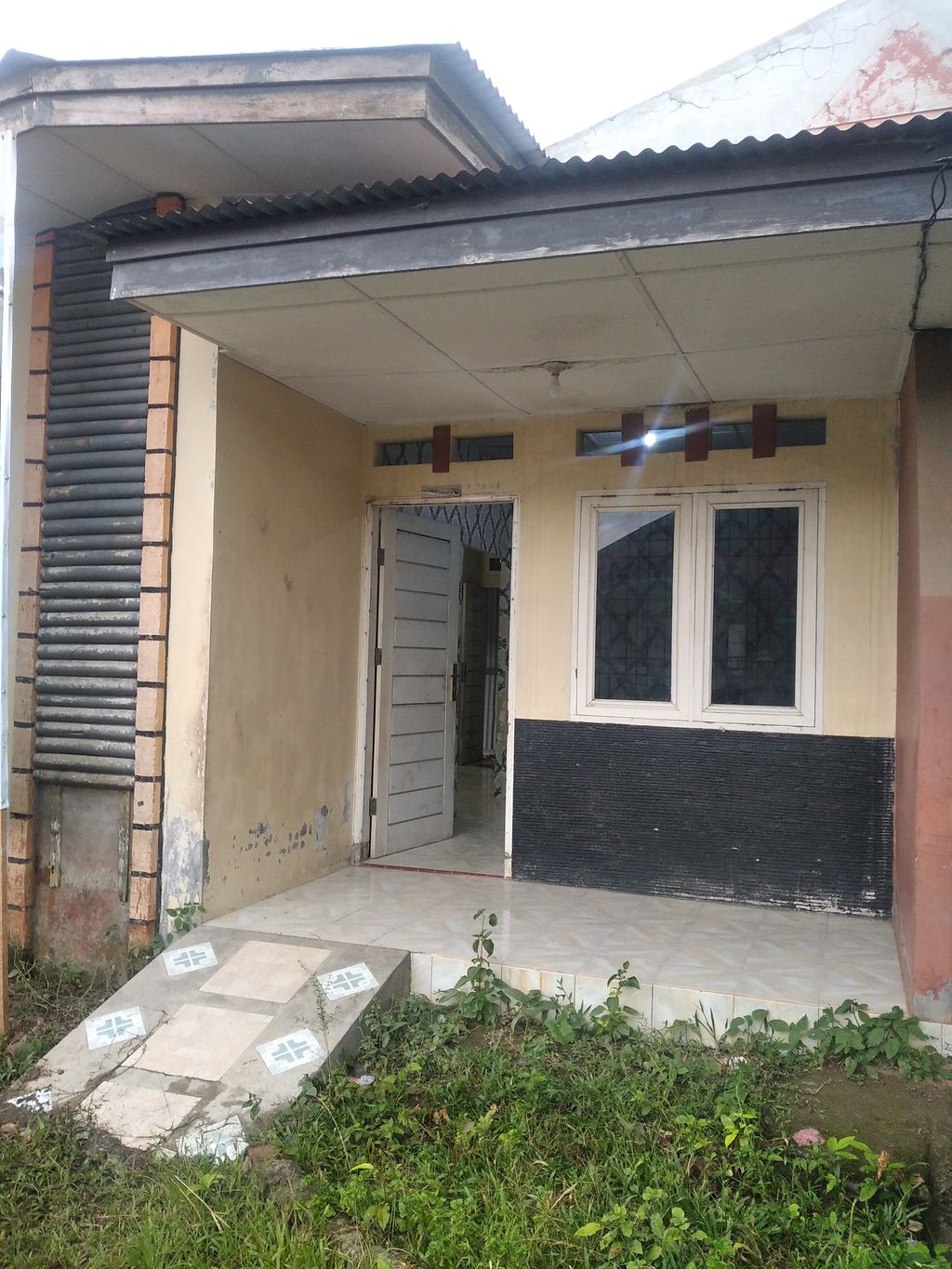 foto contoh rumah perumahan HUNIAN ALPUKAT RAYA