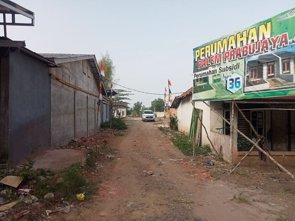 foto gerbang perumahan PALEM PRABUJAYA 4