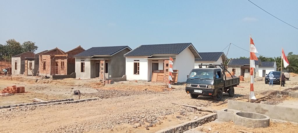 foto posisi tengah perumahan PERUMAHAN DWIFA RESIDENCE