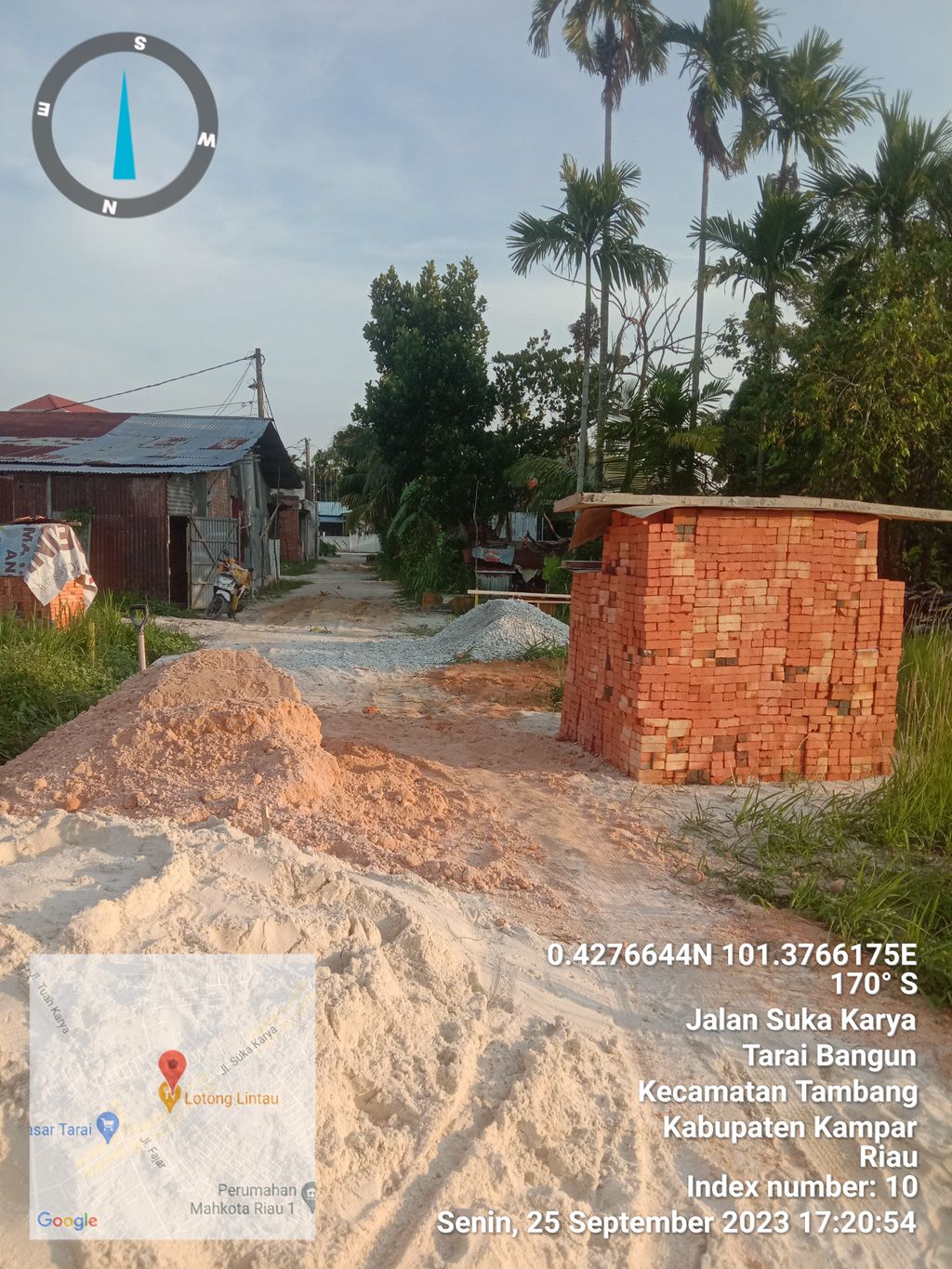 foto gerbang perumahan GRIYA TAMAN KARYA