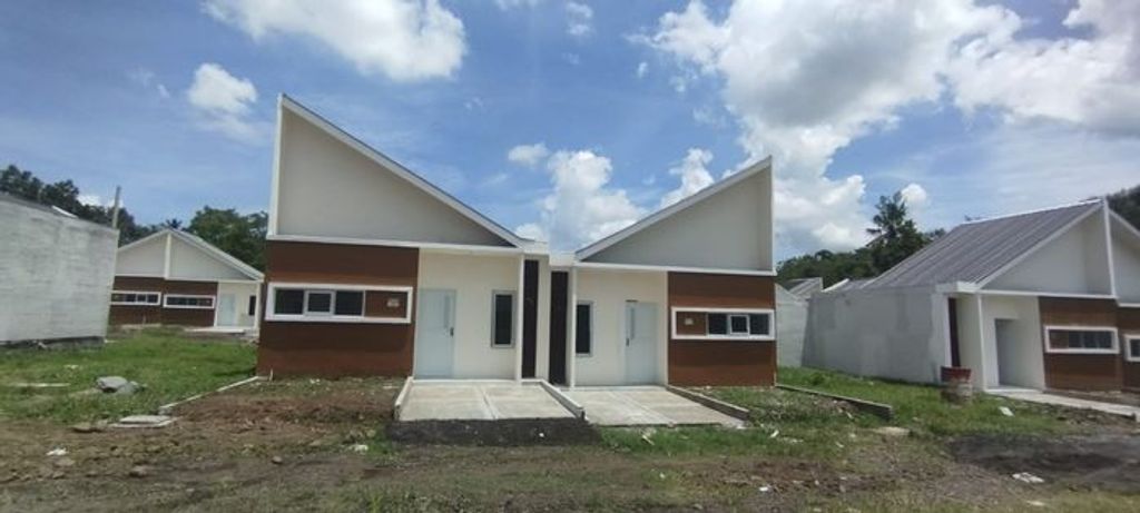 foto tampak rumah tipe SUBSIDI 4 perumahan Sundana Village