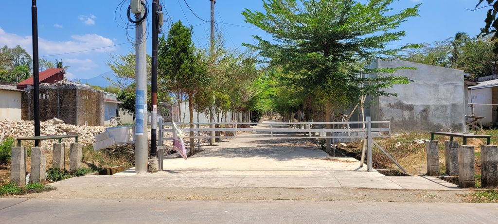 foto gerbang perumahan Meteseh Gardenia
