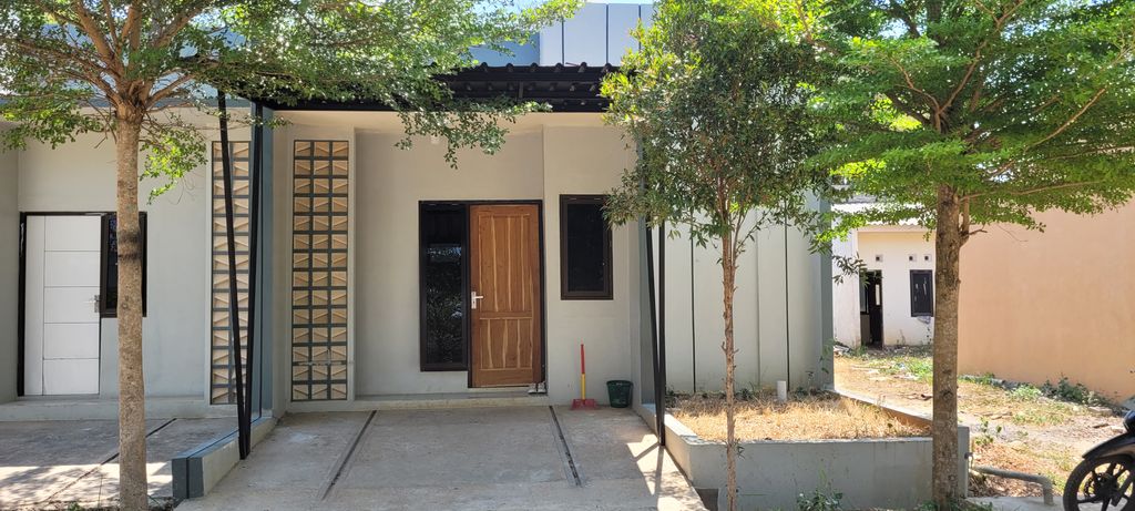 foto contoh rumah perumahan Meteseh Gardenia