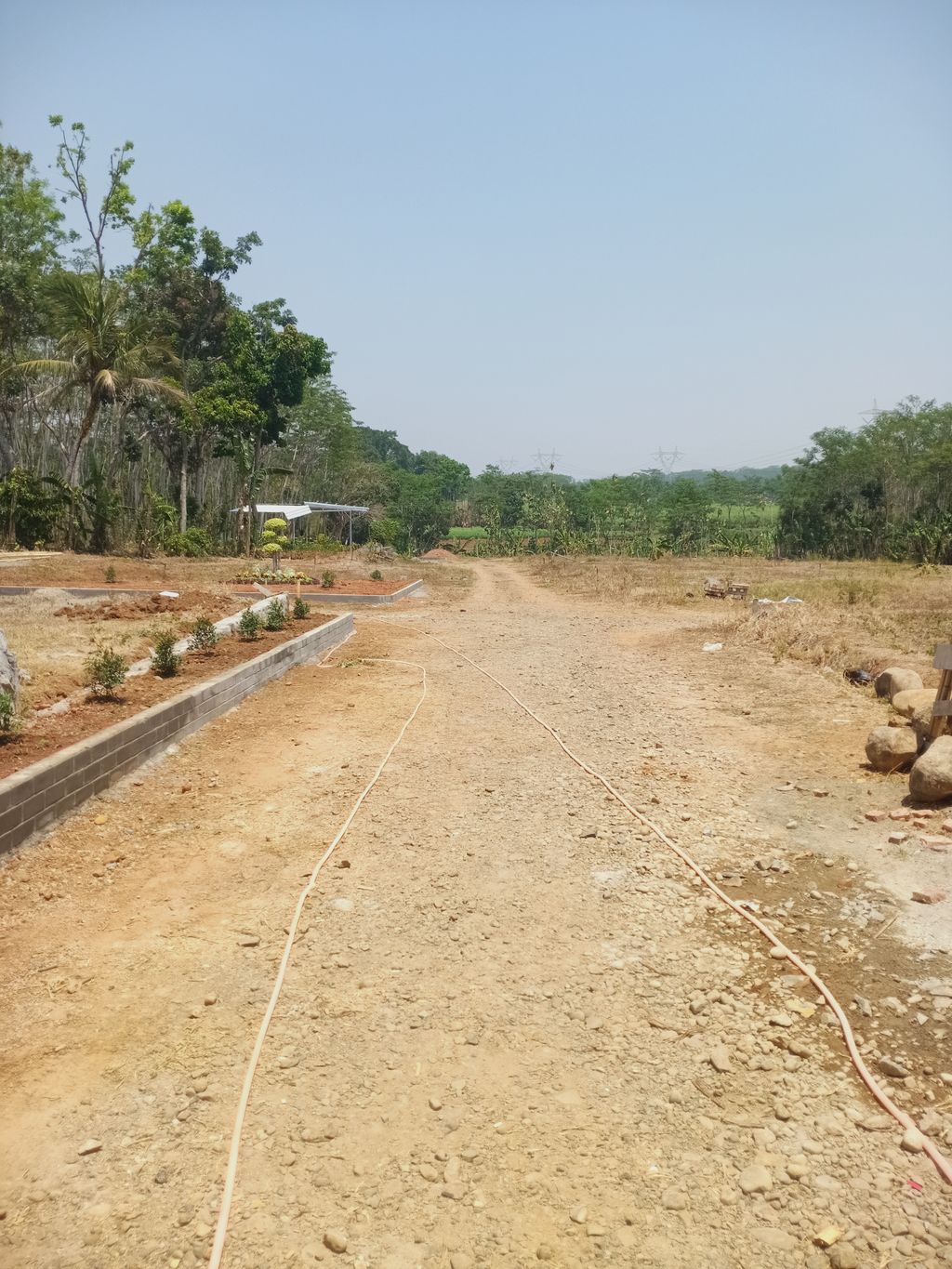 foto posisi tengah perumahan GRIYA TENTREM ASRI