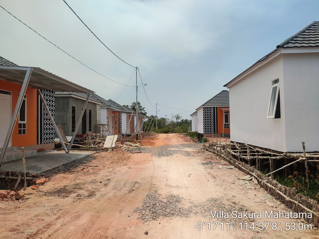 foto posisi tengah perumahan Villa Sakura Mahatama