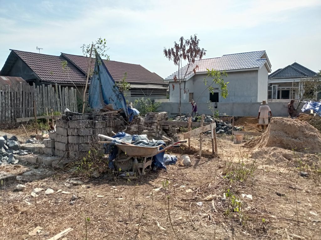 foto contoh rumah perumahan GRIYA INTAN I