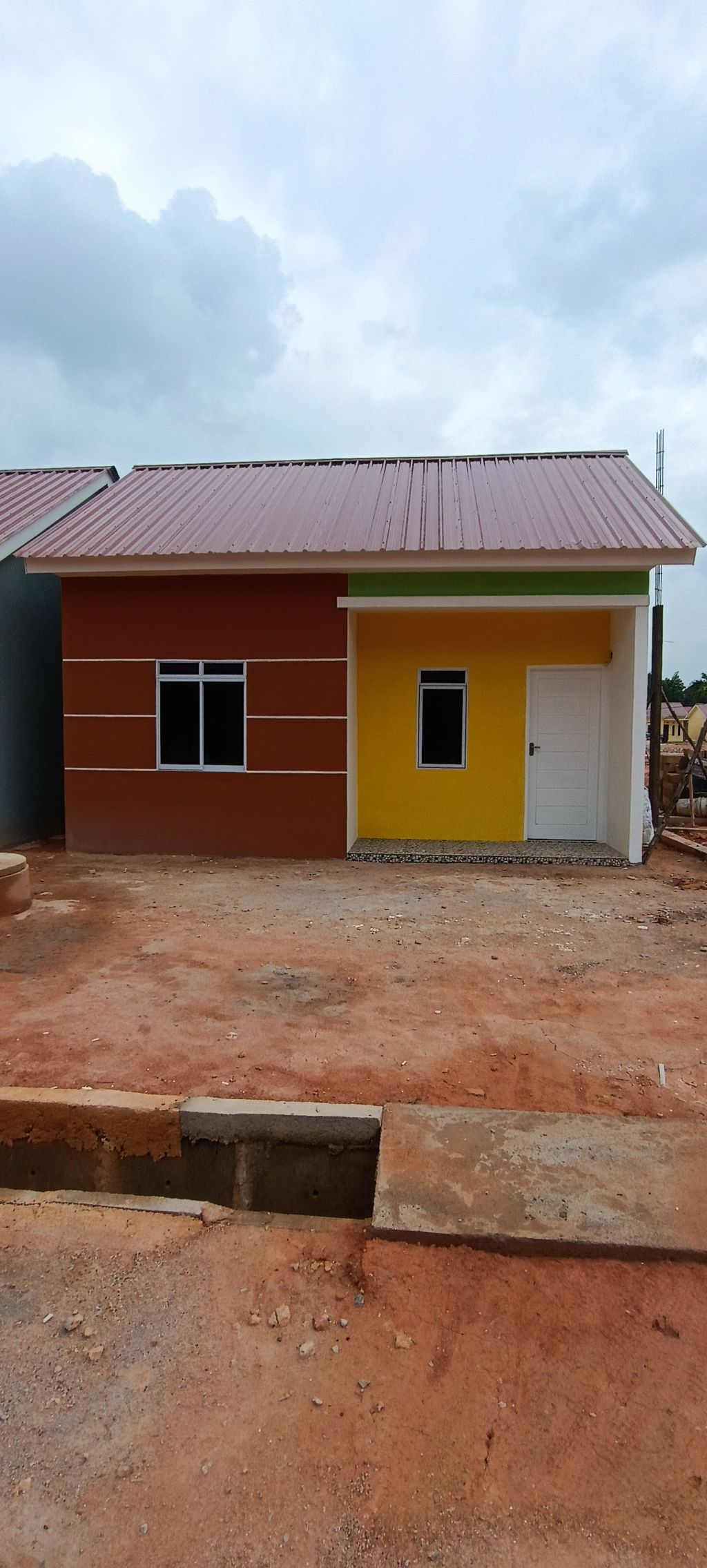 foto contoh rumah perumahan PERUMAHAN BAMBU KUNING 2