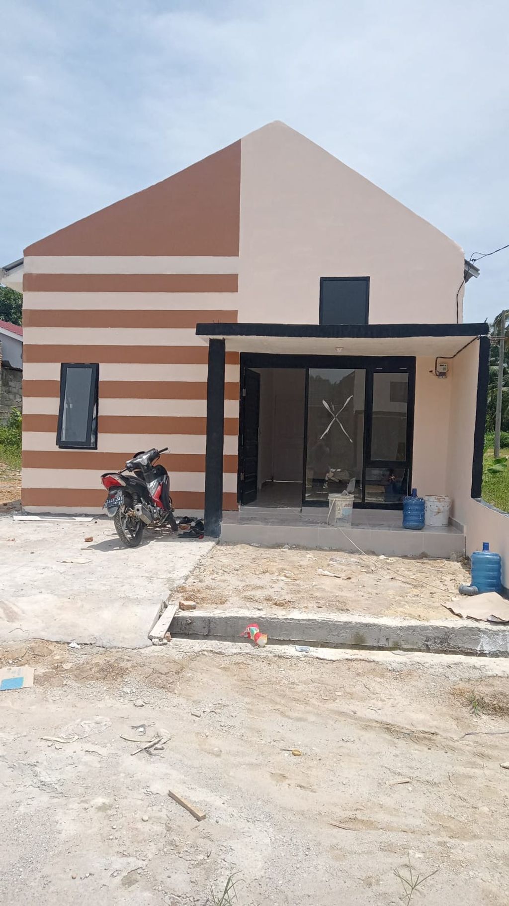 foto tampak rumah tipe 36 perumahan PERUMAHAN GRAHA RAYSA TAHAP III