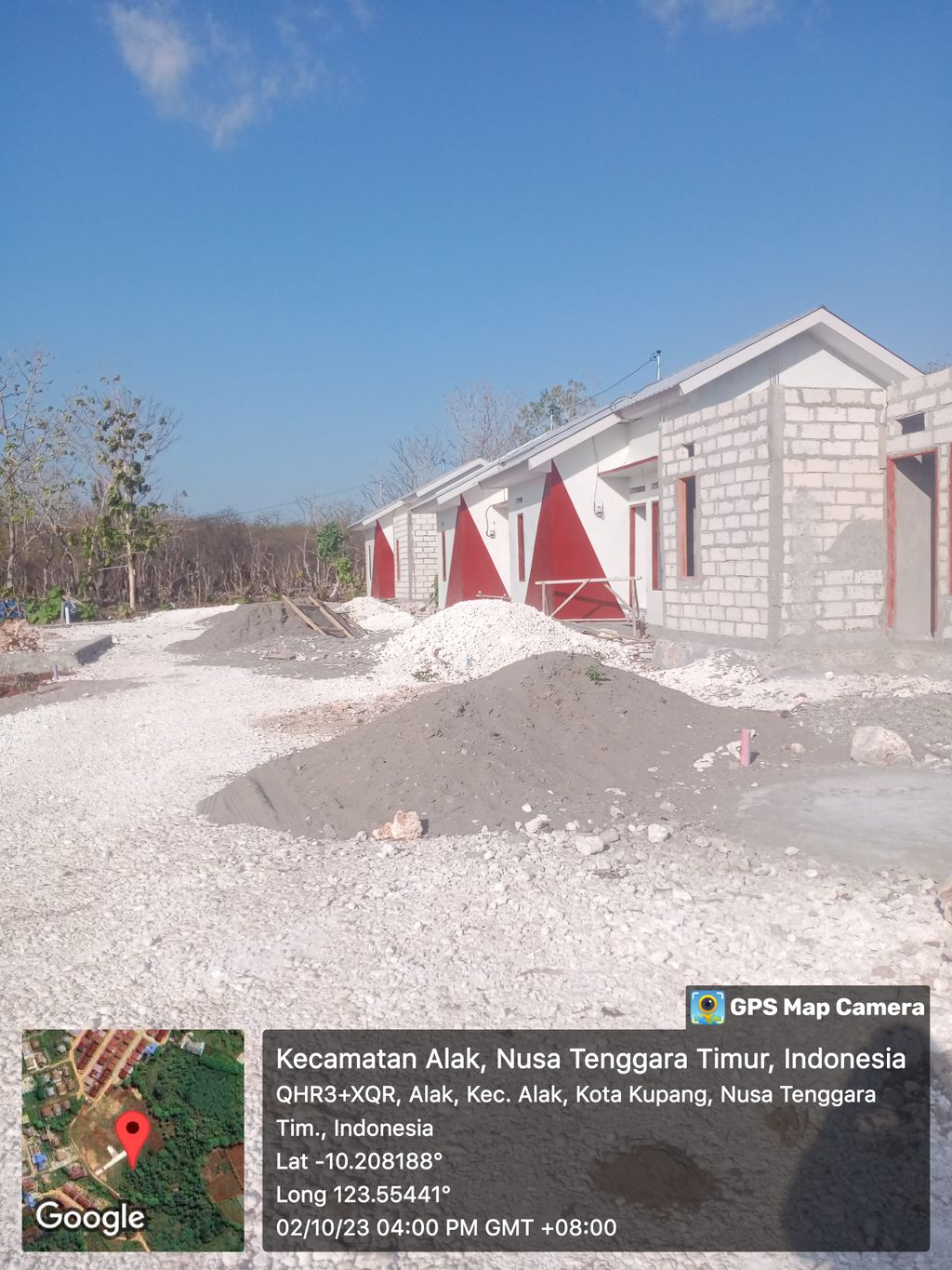foto posisi tengah perumahan Griya Avisha Manulai