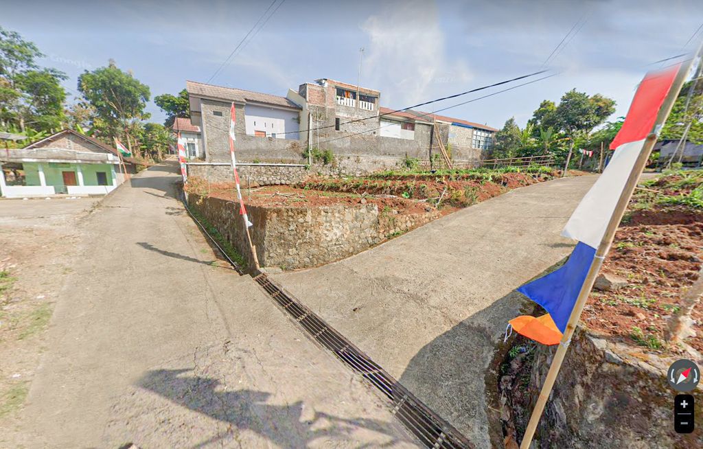 foto gerbang perumahan Mutiara Doplang Regency