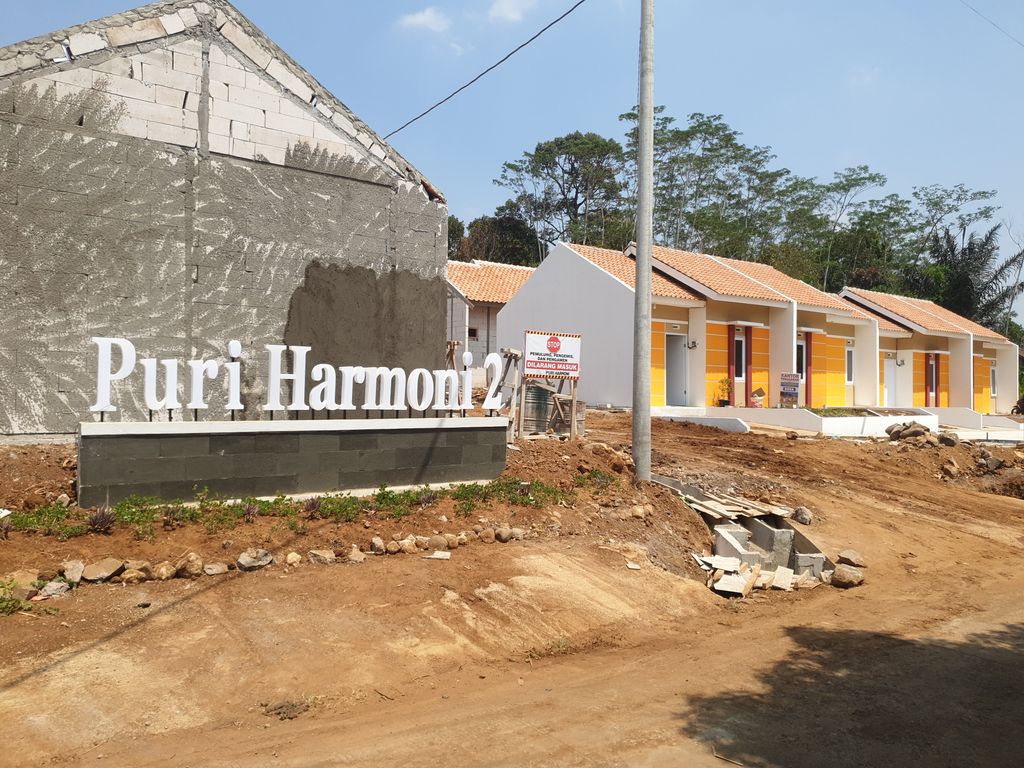 foto gerbang perumahan PURI HARMONI 2