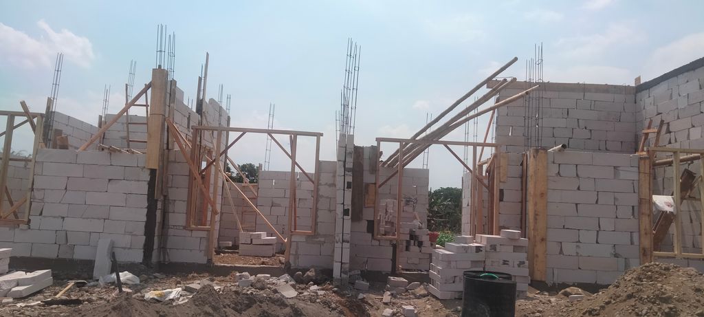 foto contoh rumah perumahan GRIYA MANISRENGGO KOTA