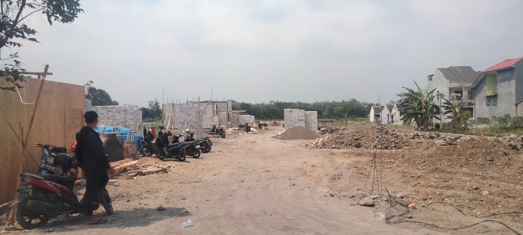 foto gerbang perumahan GRIYA MANISRENGGO KOTA