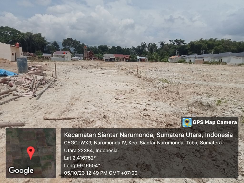 foto posisi tengah perumahan GRIYA PRATAMA NARUMONDA TIGA